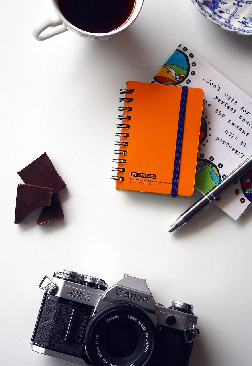 camera, canon, photography, office space, desk, lens, photographer, camera lens, digital, photo, photographic,